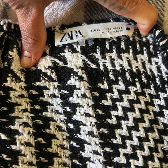 Zara Short pinafore-style dress black and white houndstooth - Picture 8 of 12